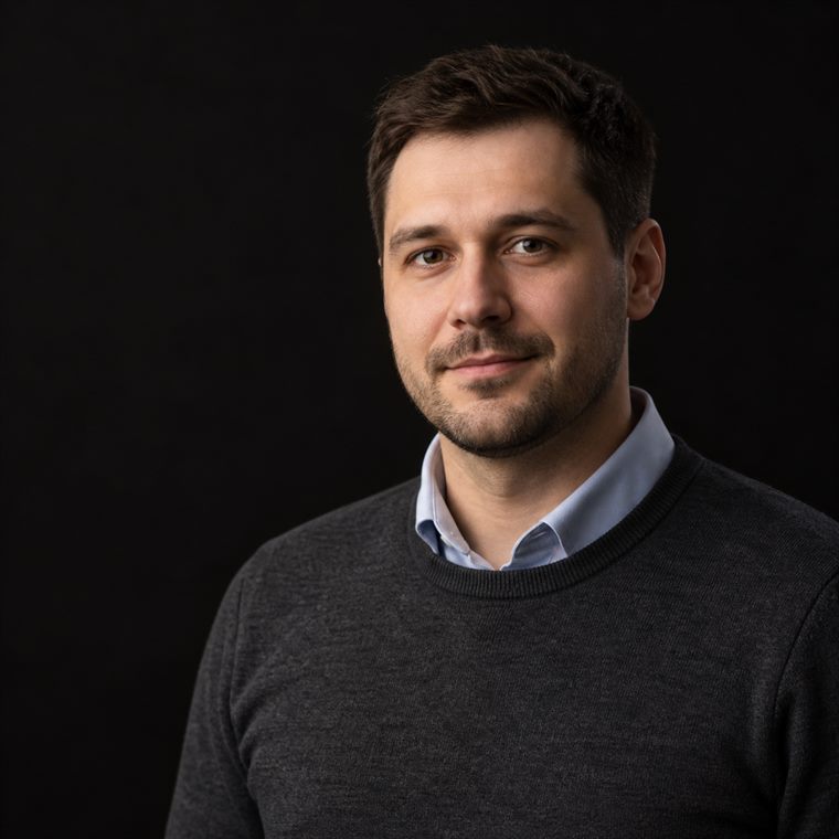 Илья Соколов, руководитель корпоративного сайта и платформы Синтексал
